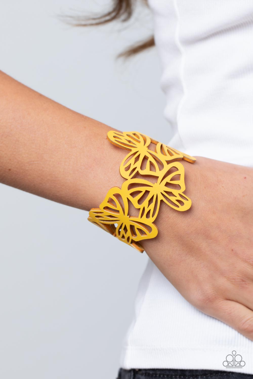 Paparazzi Butterfly Breeze Wrap & Snap