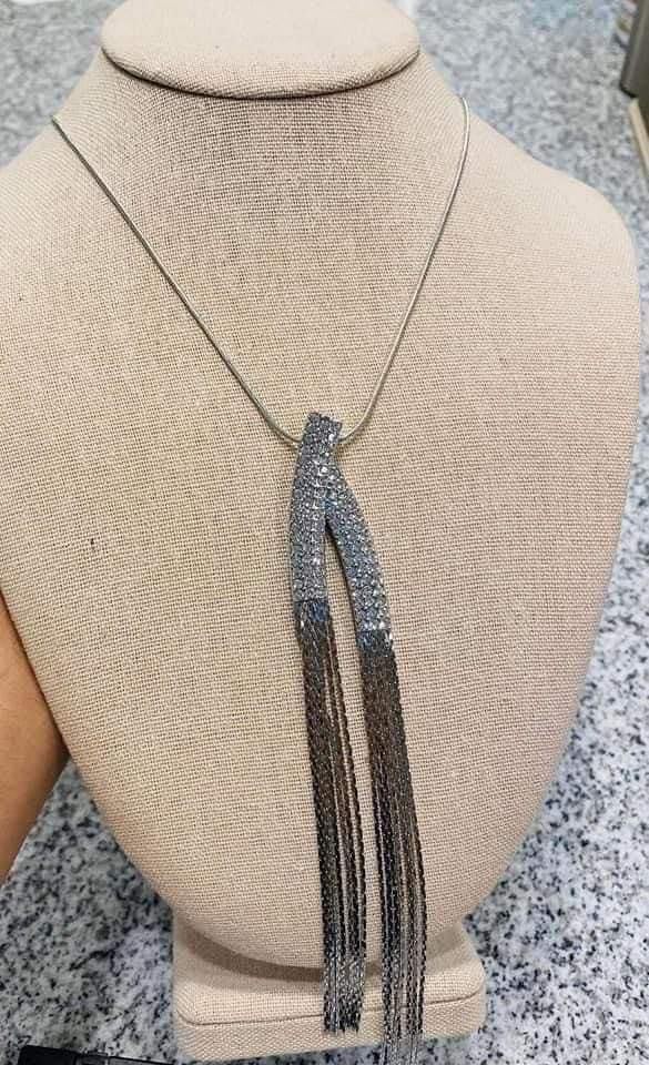 Paparazzi Out Of The Sway LOP Necklaces