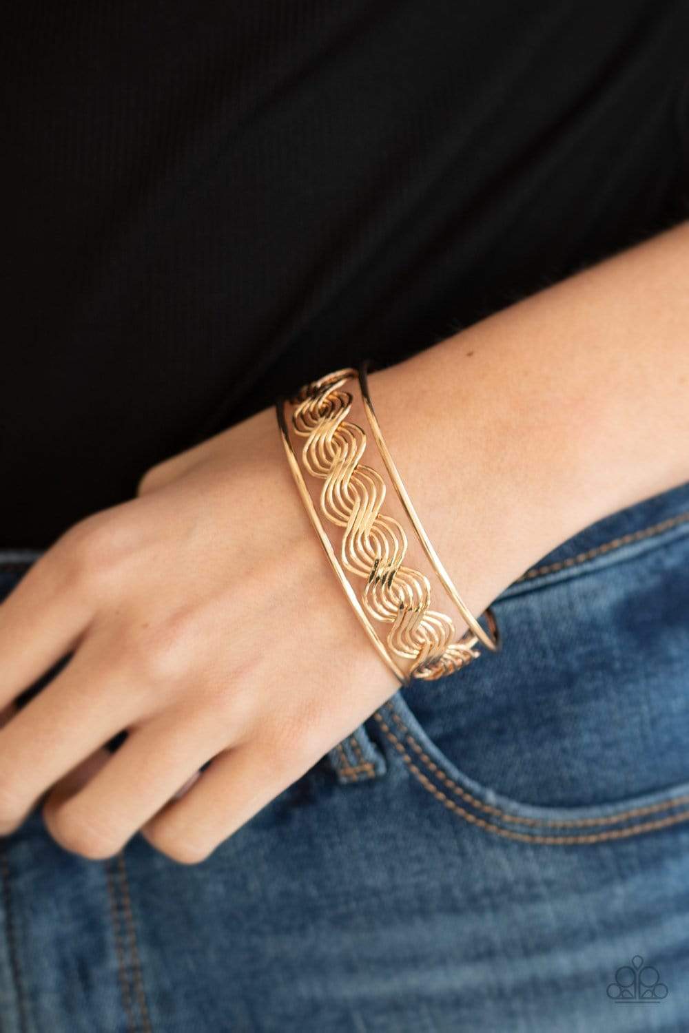 WEAVE An Impression Cuff Bracelets #588