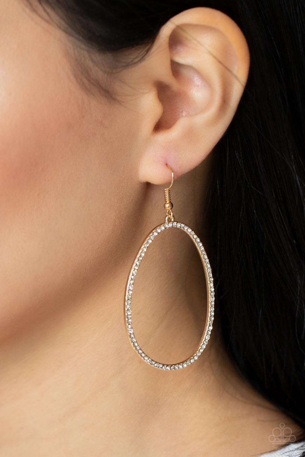 Paparazzi OVAL-ruled! Earrings