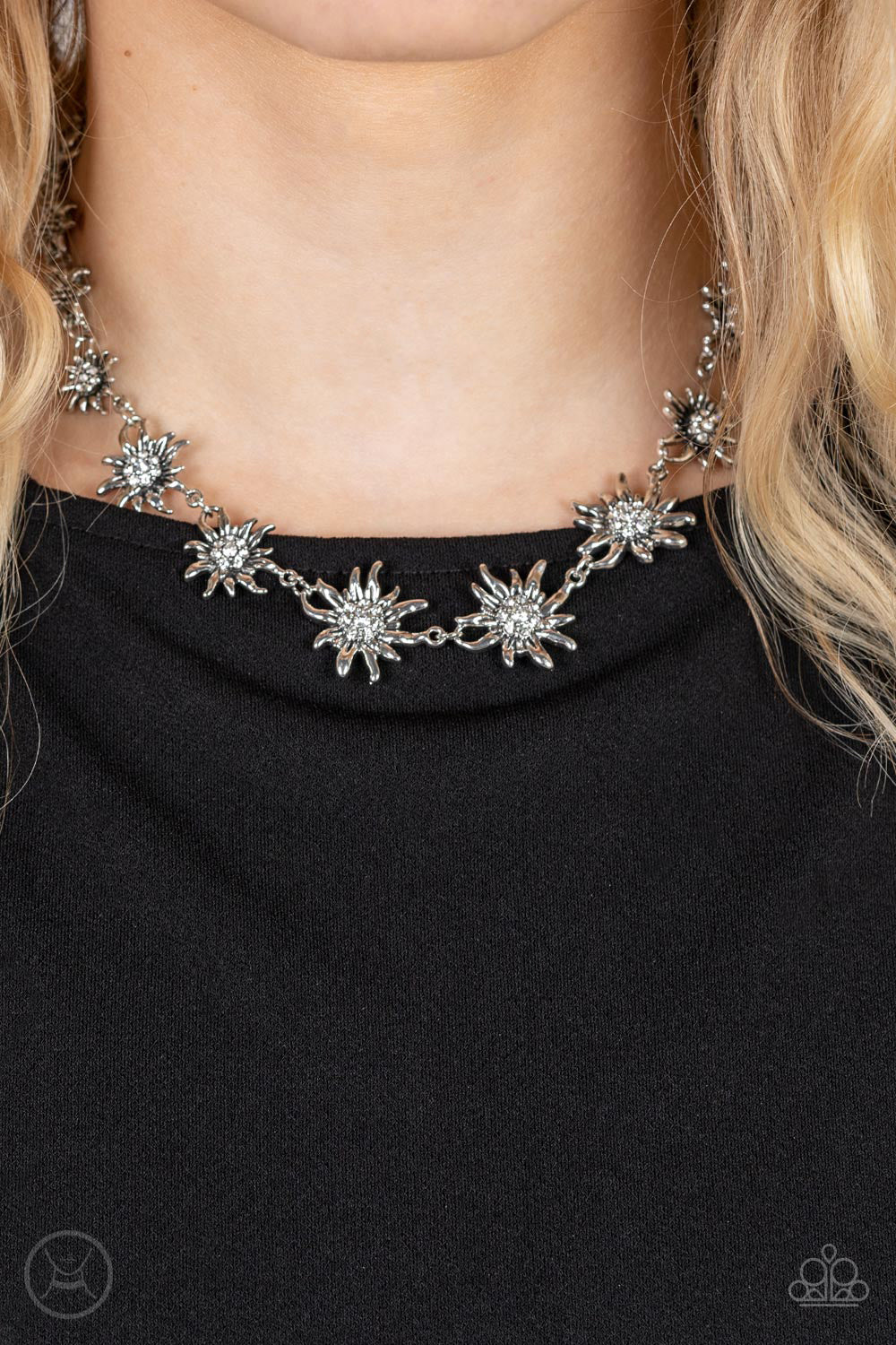 Paparazzi Get Up and GROW Chokers