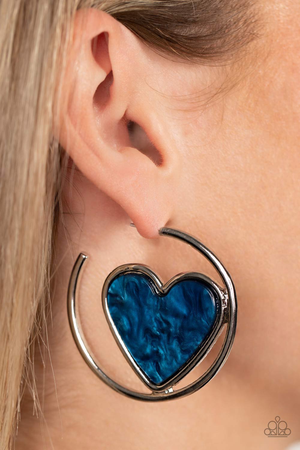 Paparazzi Smitten with You Heart Hoops
