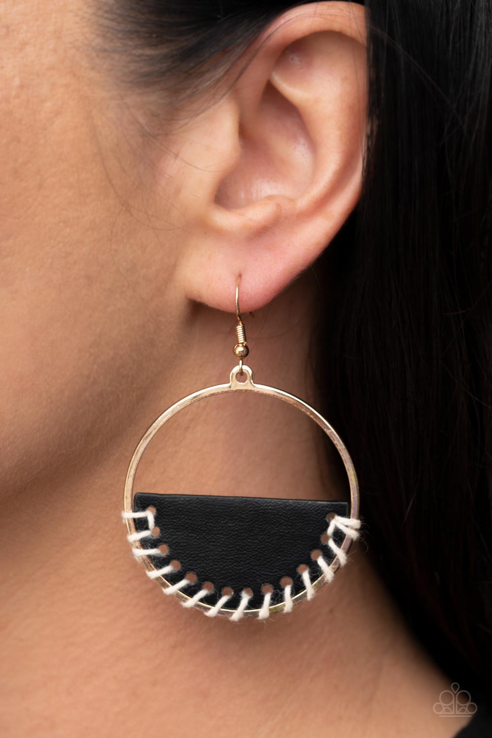 Paparazzi Lavishly Laid Back Earrings