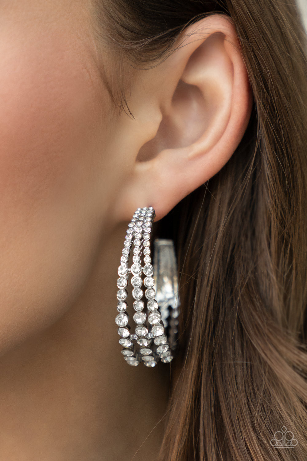 Paparazzi Cosmopolitan Cool Hoops