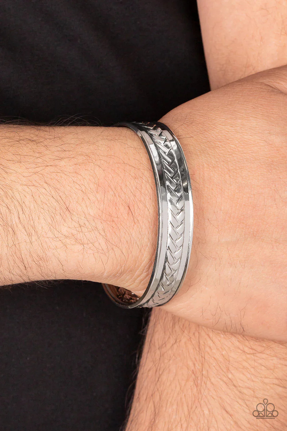 Paparazzi Hot on the TRAILBLAZER Mens Bracelets
