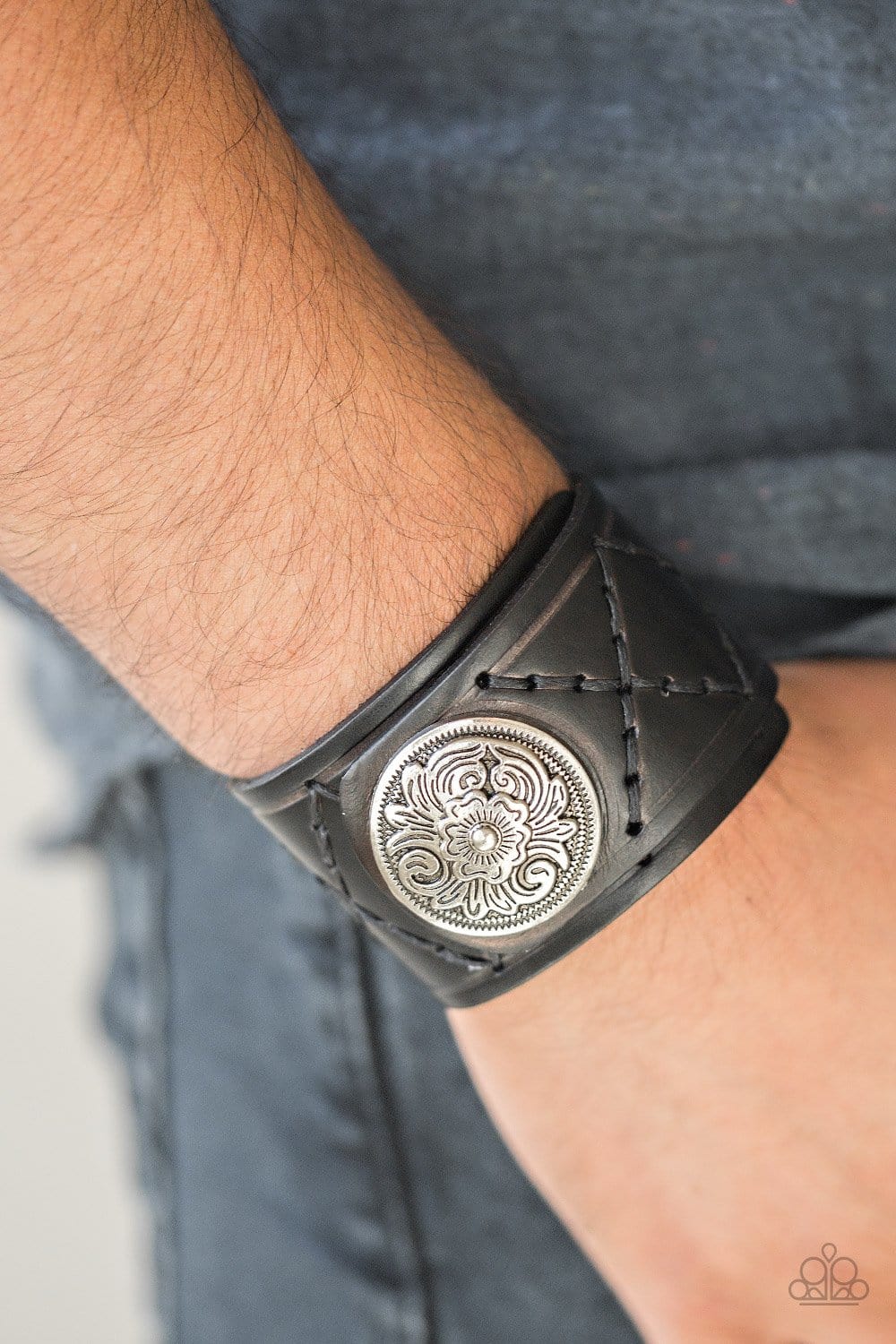 Paparazzi Badlands Bandit Mens Snap Bracelets
