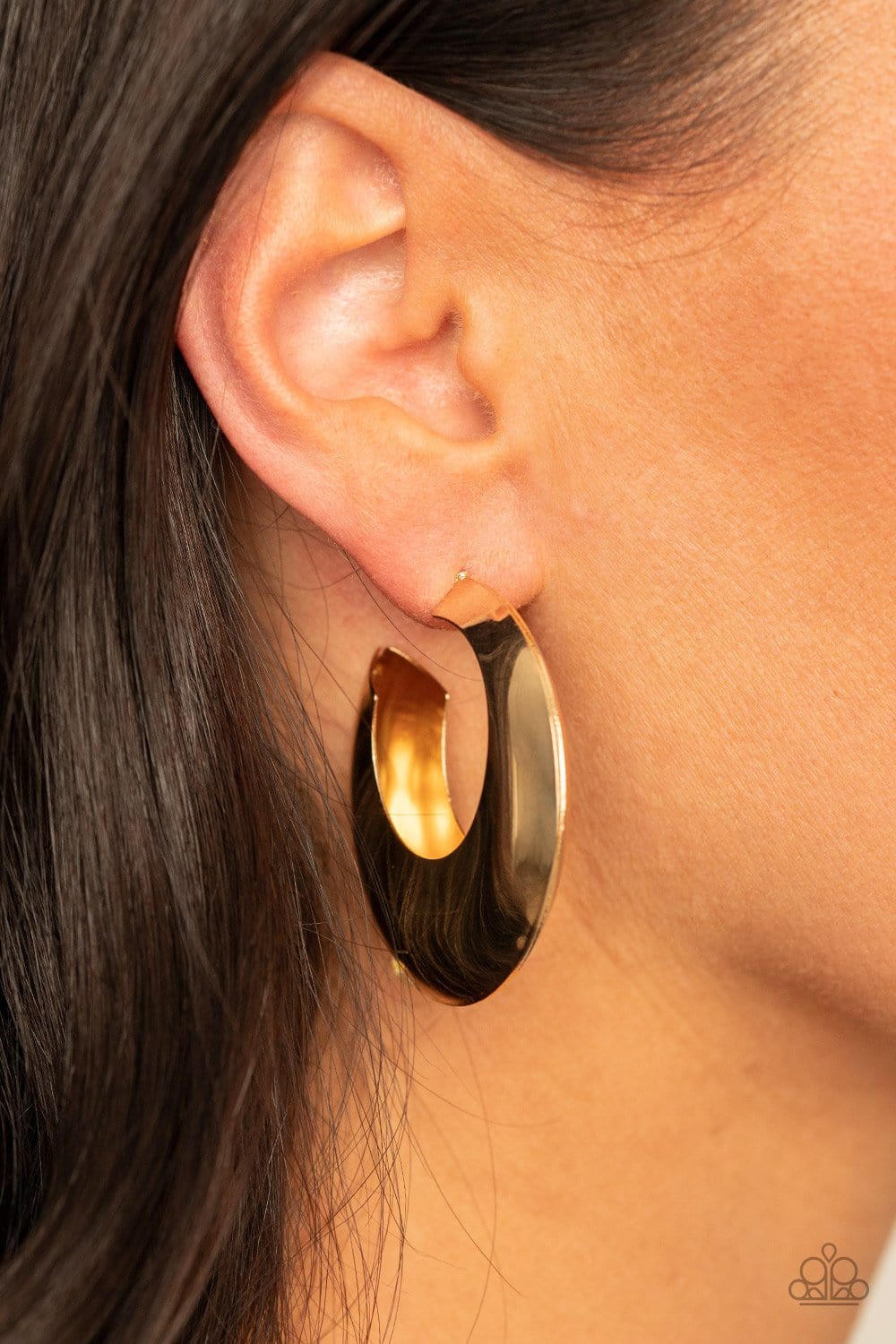 Paparazzi Chic CRESCENTO Hoops