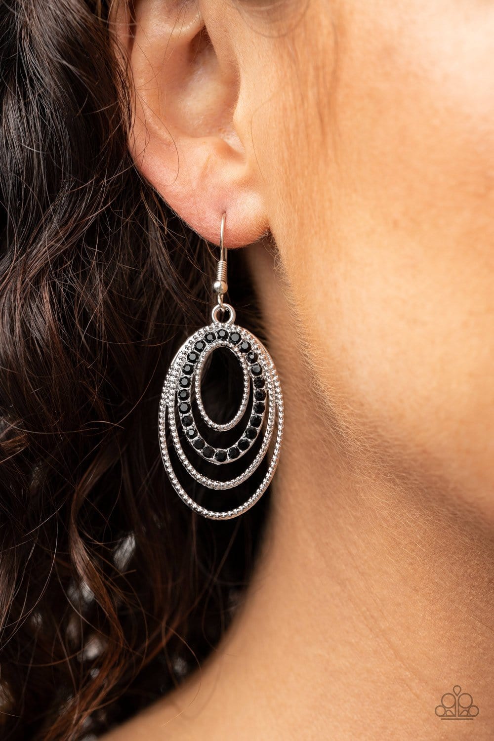 Paparazzi Date Night Diva Earrings