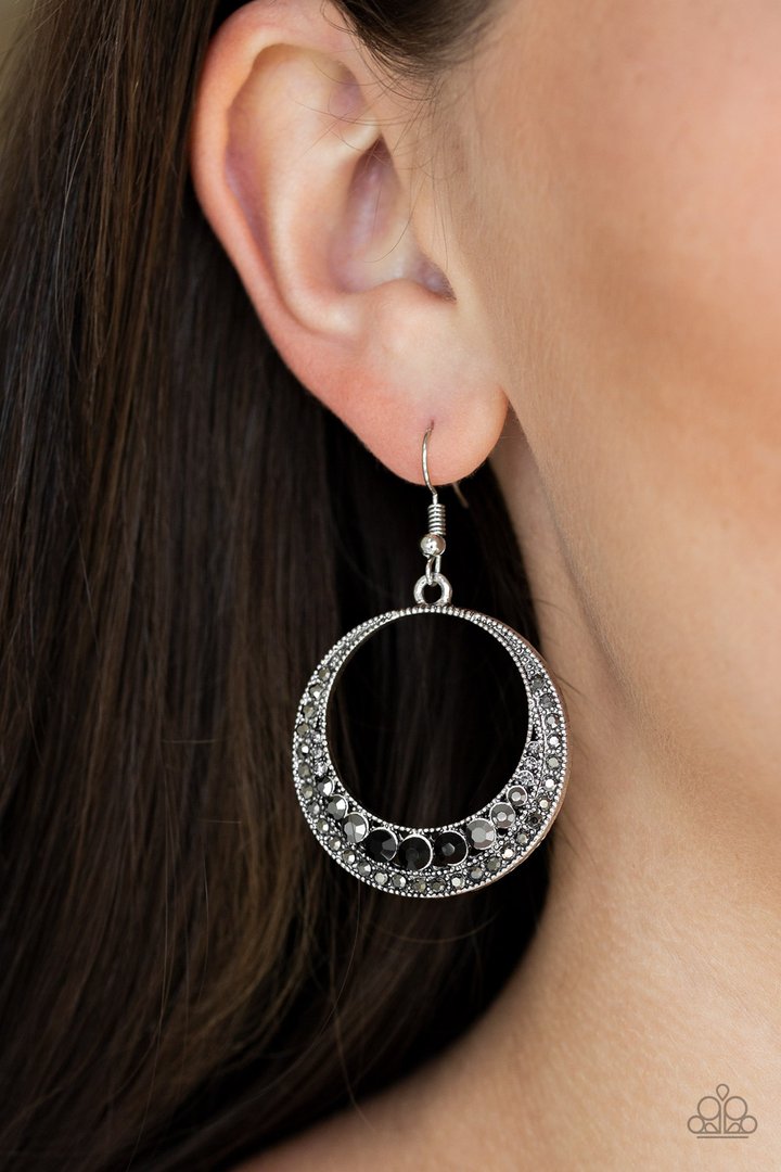 Paparazzi Demanding Dazzle Earrings