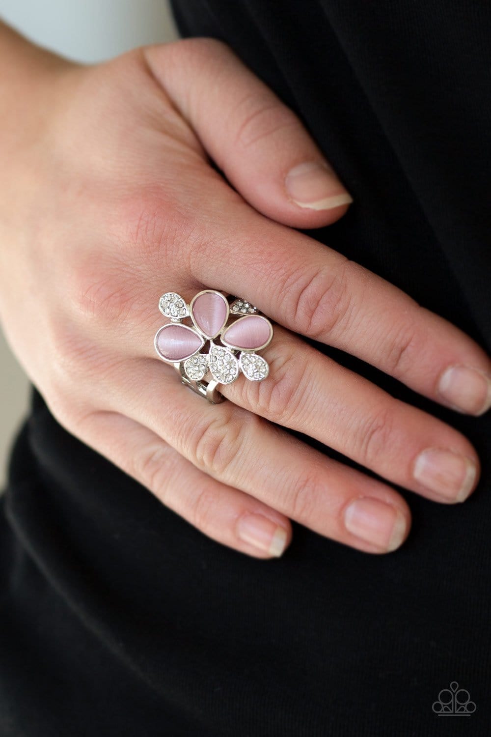 Paparazzi Diamond Daisies Rings