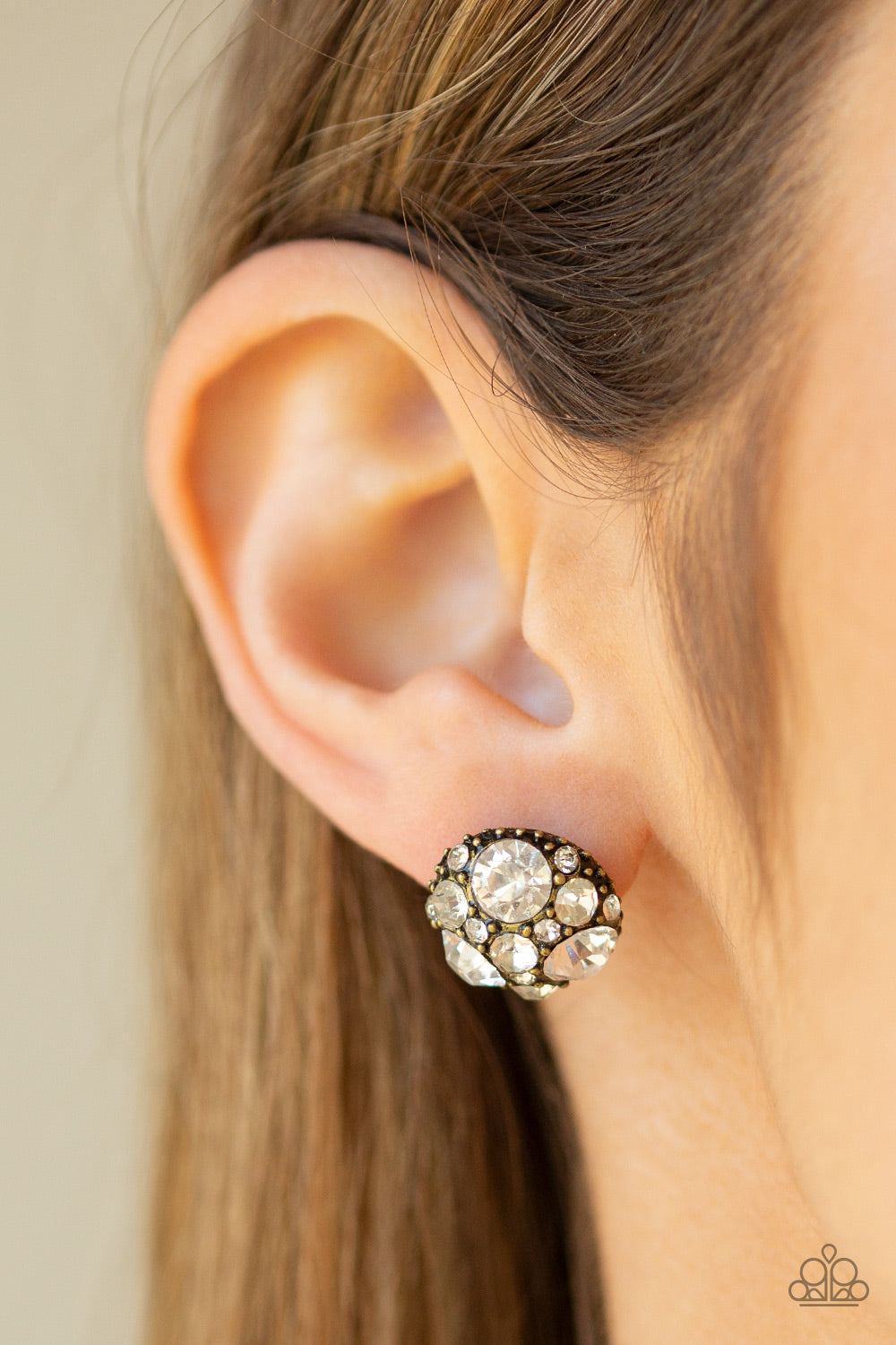 Paparazzi Diamond Daze Post Earrings