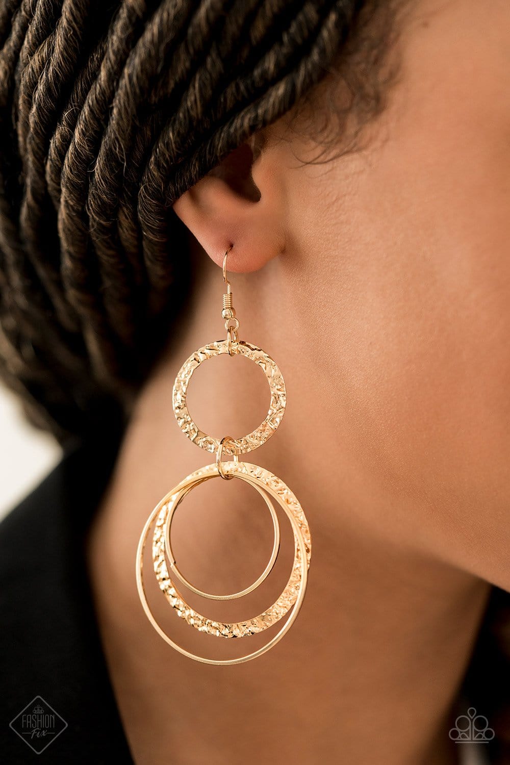 Paparazzi Eclipsed Edge Earrings
