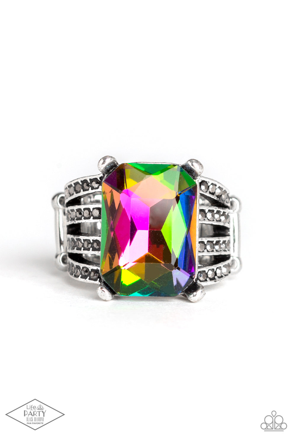 Paparazzi Expect Heavy REIGN Rings