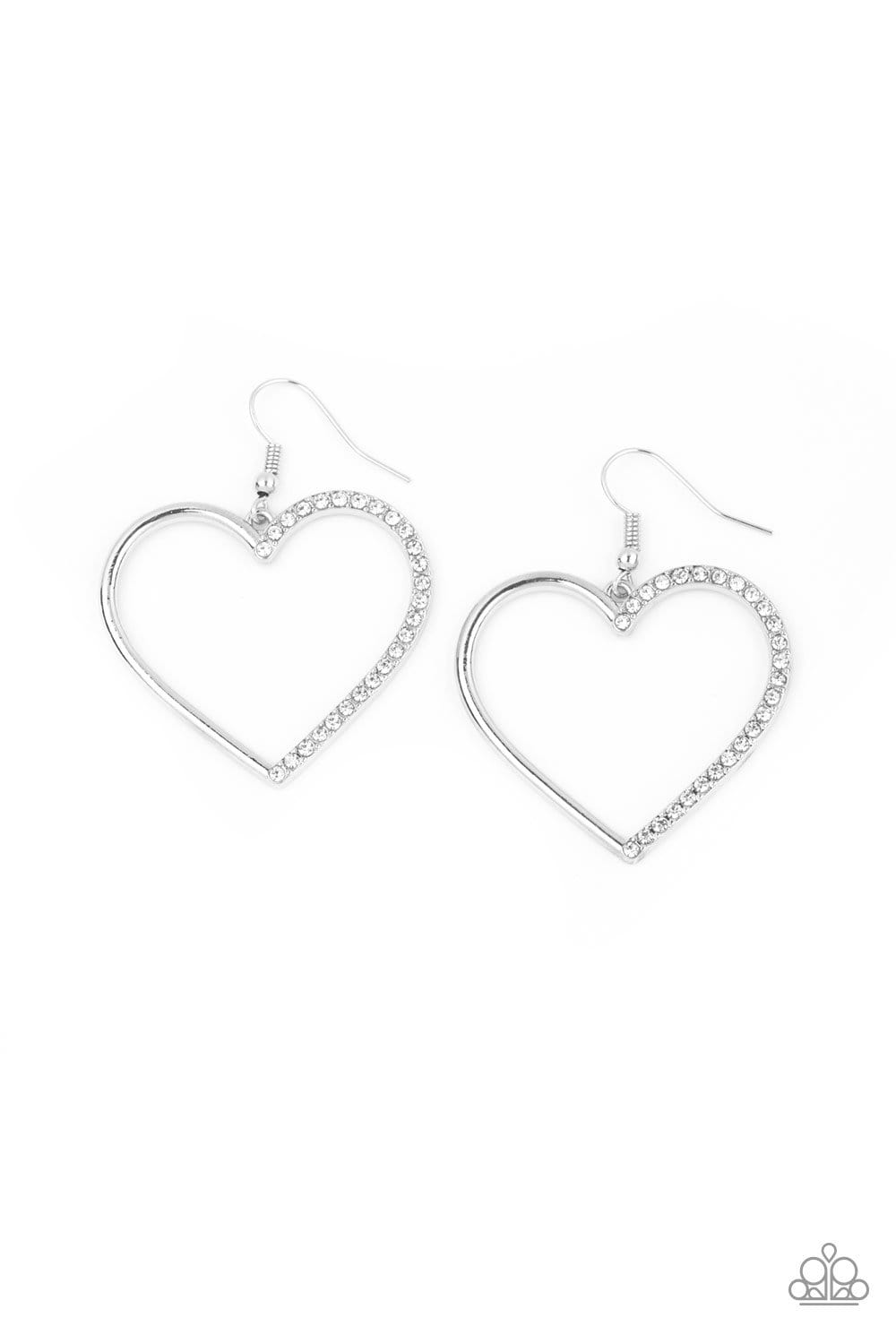 Paparazzi First Date Dazzle Heart Earrings