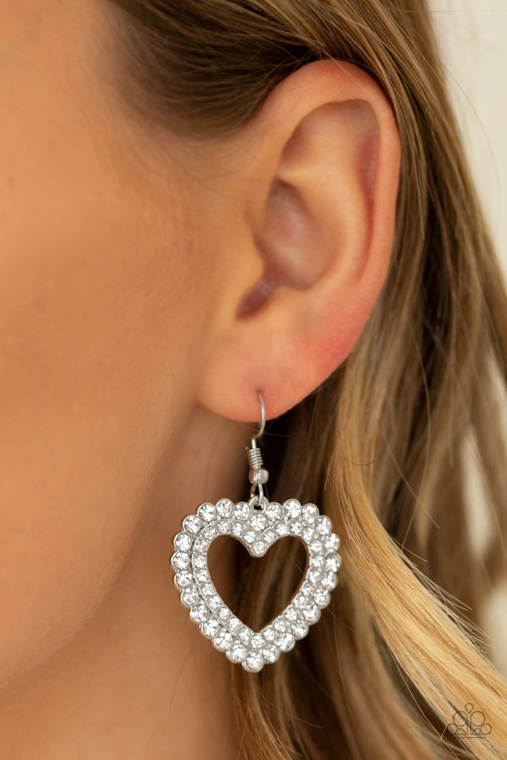 Paparazzi High School Sweethearts Heat Earrings
