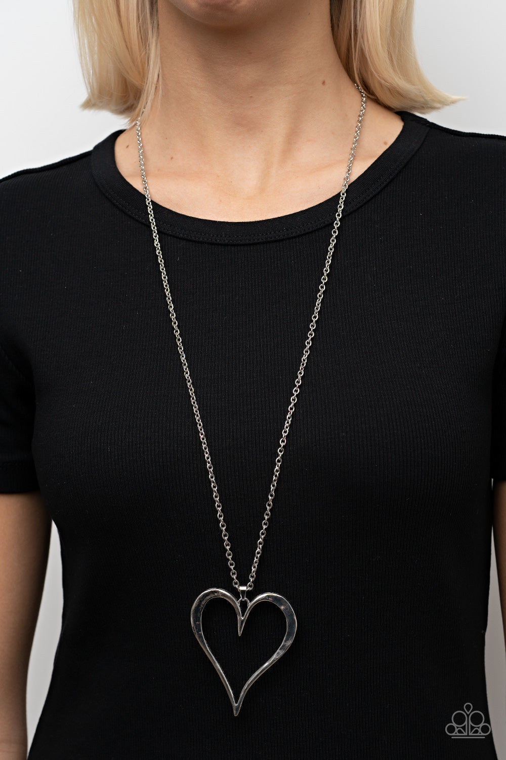 Paparazzi Hopelessly In Love Heart Necklaces