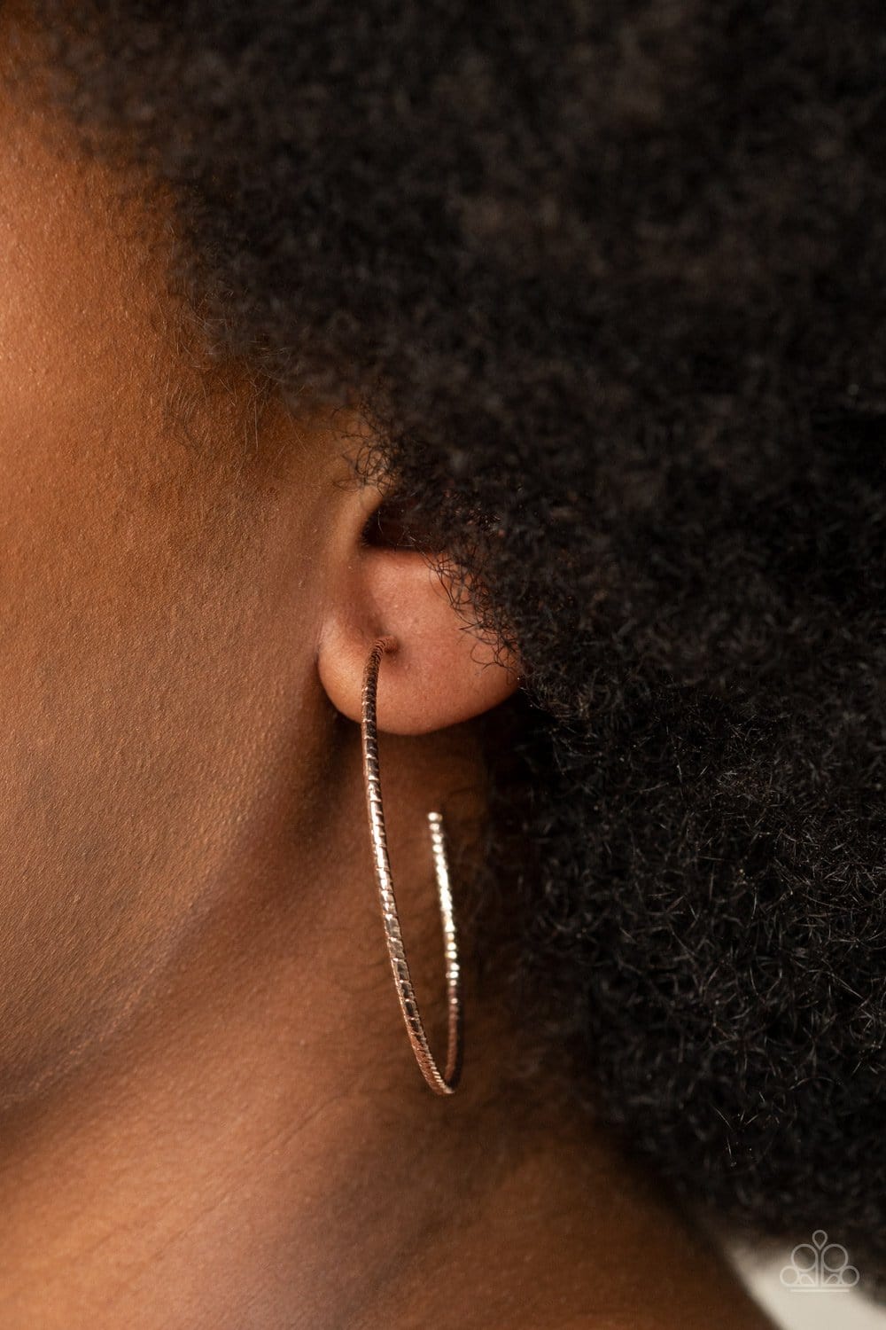 Inclined To Entwine Hoops