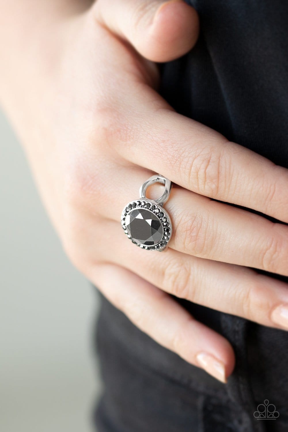 Paparazzi Its Gonna GLOW! Rings