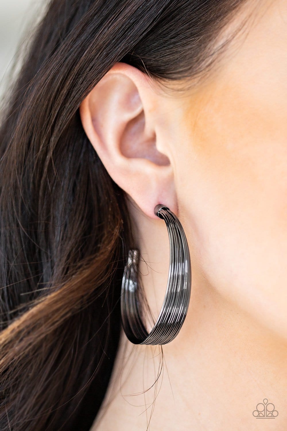 Live Wire Hoops