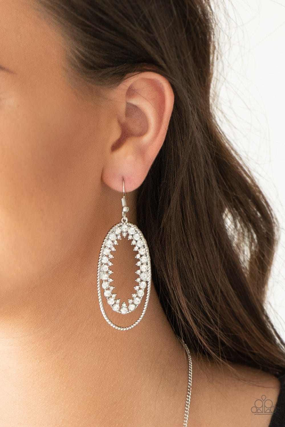 Paparazzi Marry Into Money Earrings