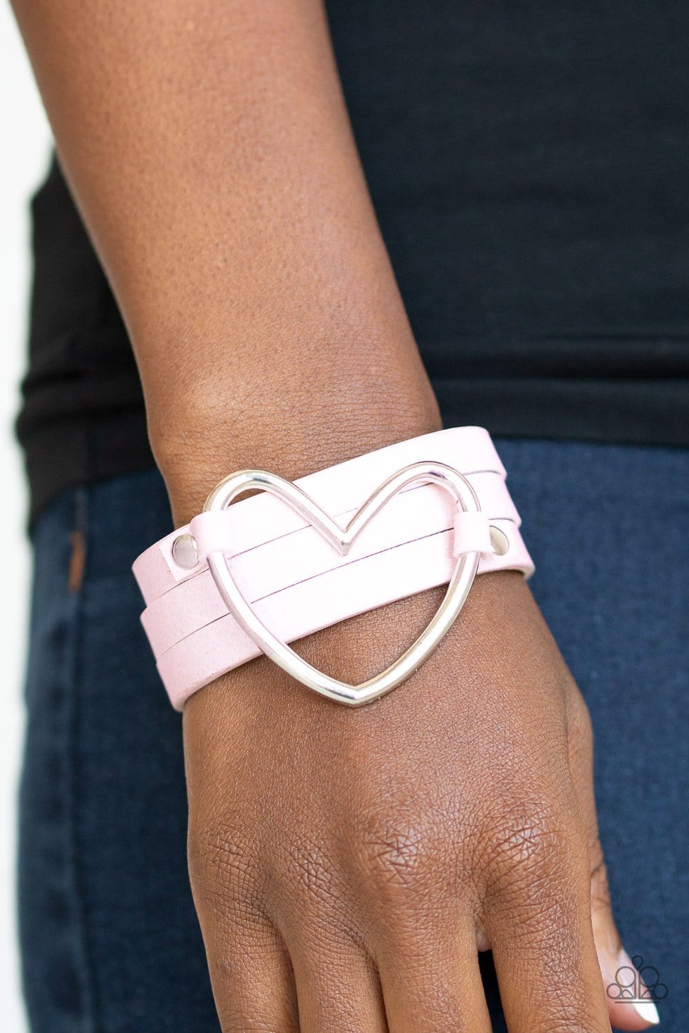 Paparazzi One Love, One Heart Wrap & Snap