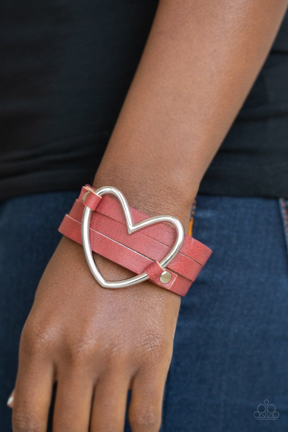 Paparazzi One Love, One Heart Wrap & Snap