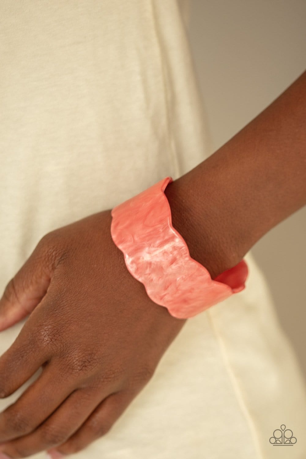 Retro Ruffle Cuffs