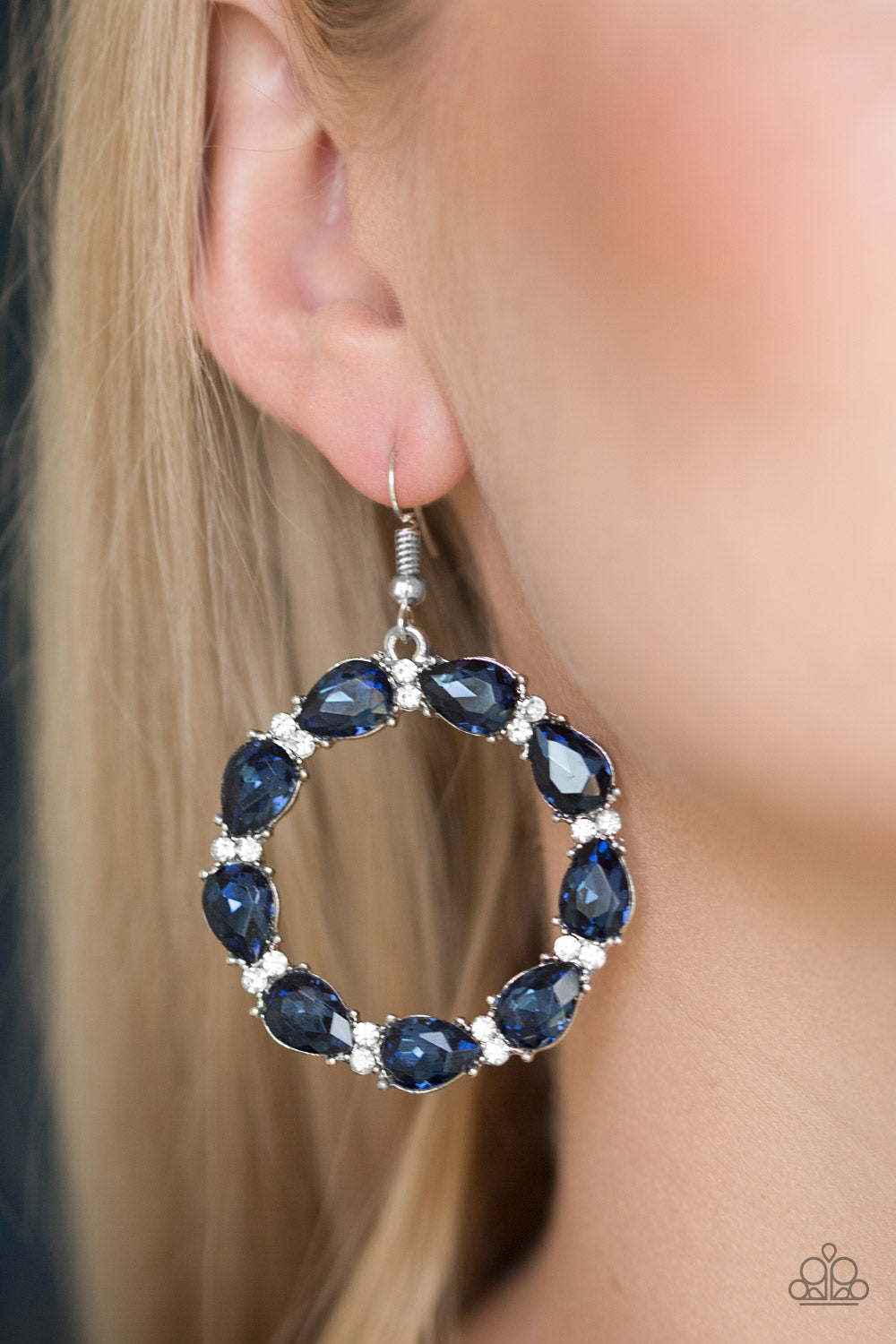 Paparazzi Ring Around The Rhinestones Earrings