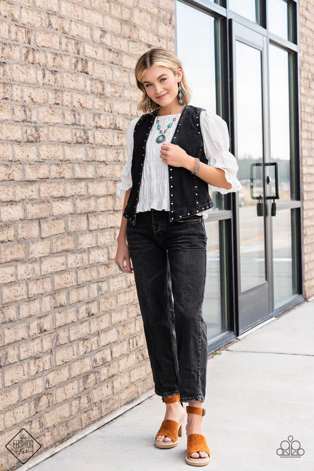 Simply Santa Fe Fashion Fix Sets April 2022