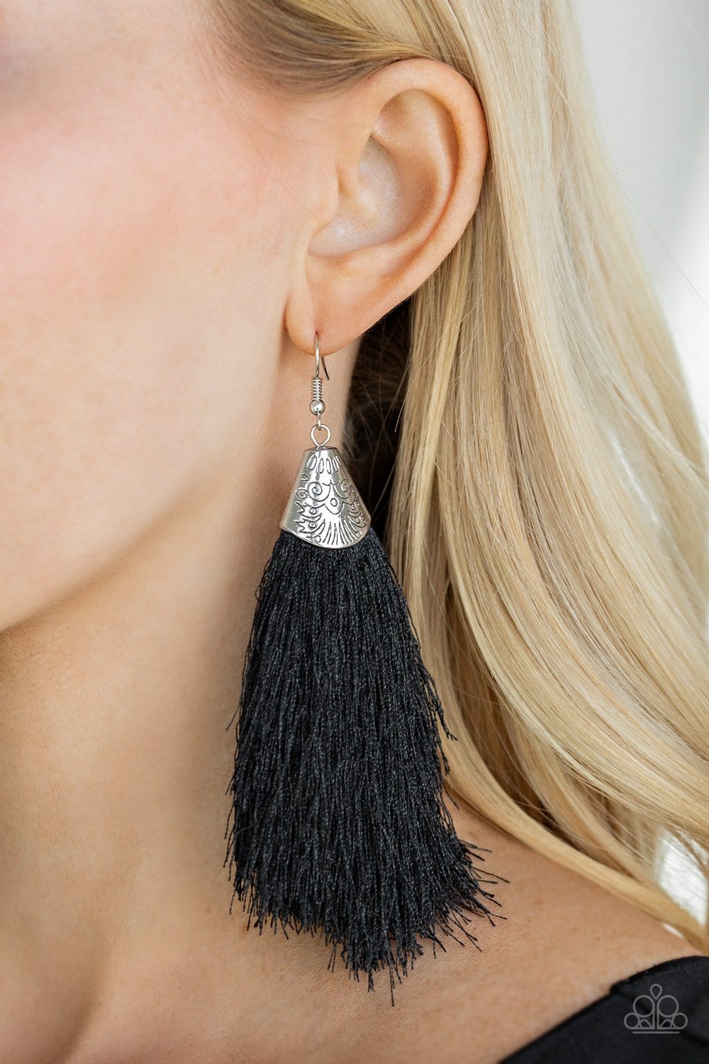 Paparazzi Tassel Temptress Earrings