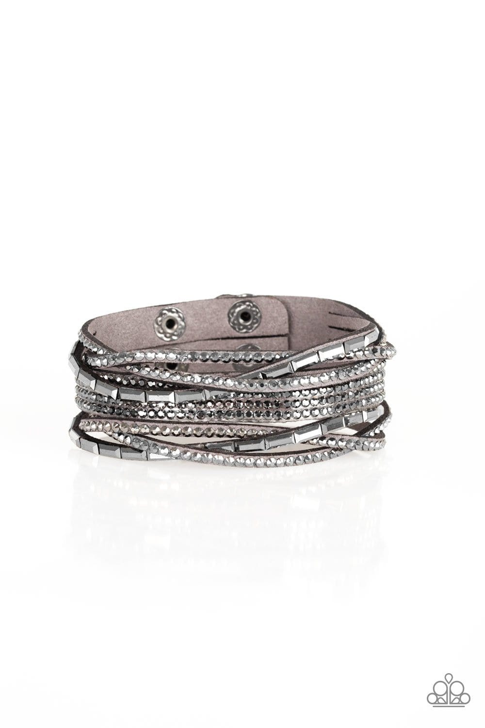 Tough Girl Glam Wrap & Snap