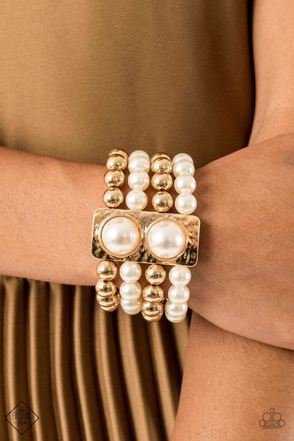 Paparazzi Pearly Prosperity Necklace Fashion Sets