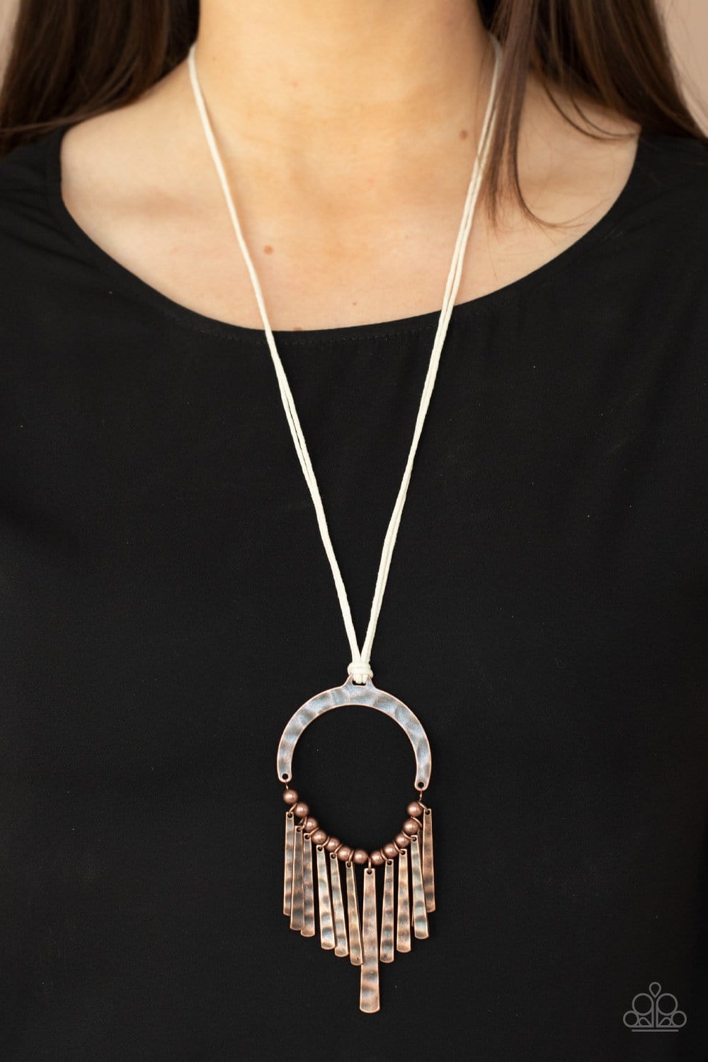 Paparazzi You Wouldnt FLARE! Necklaces