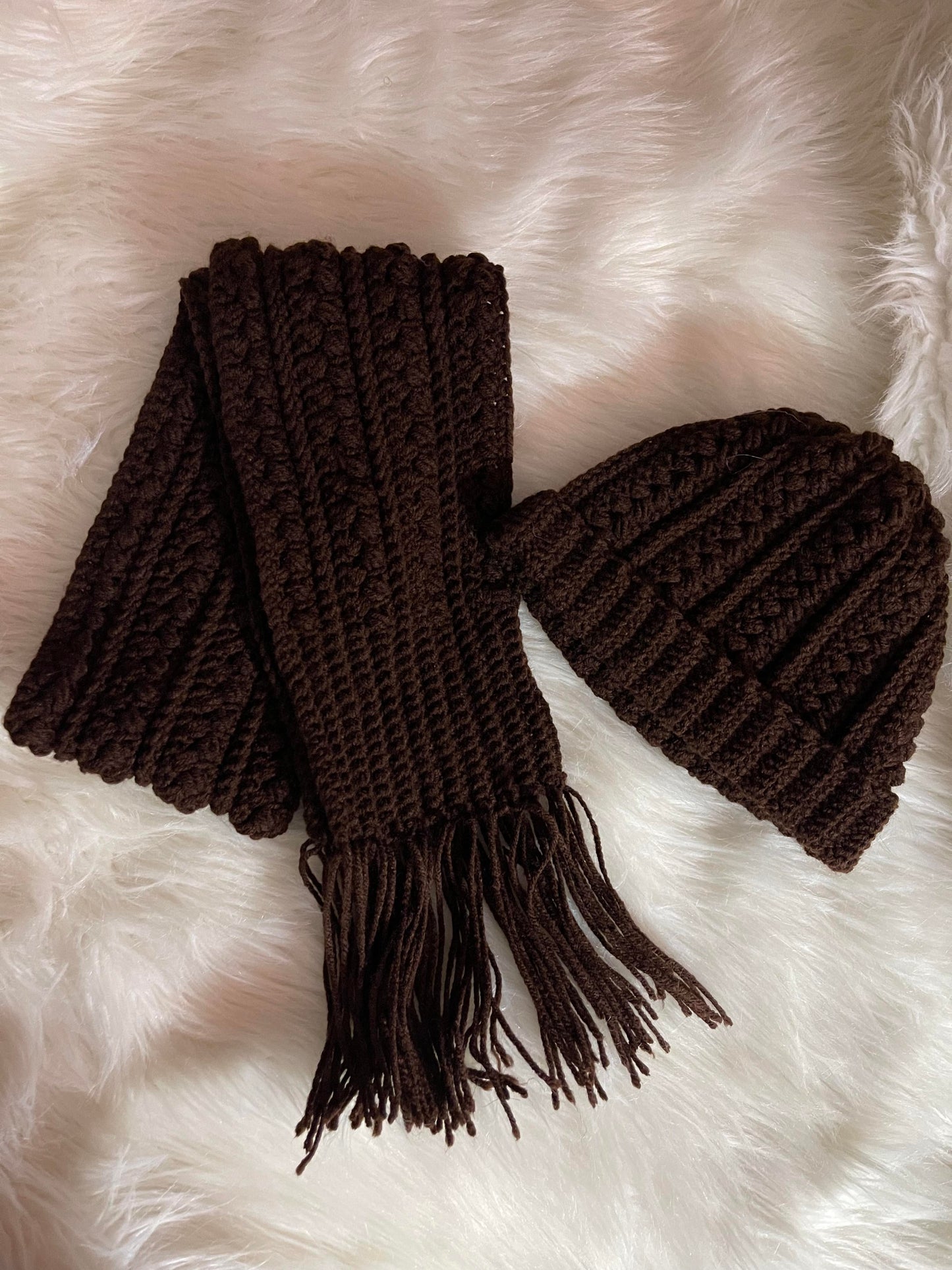 The Puff Stitch Beanie Set