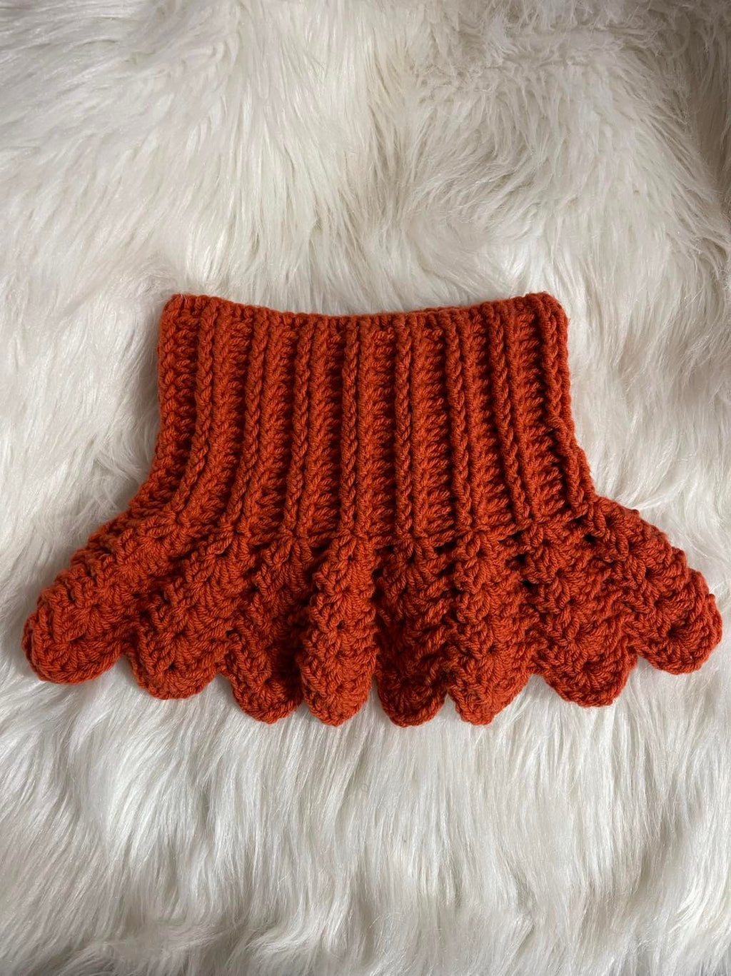 The Scallop Neck Warmer