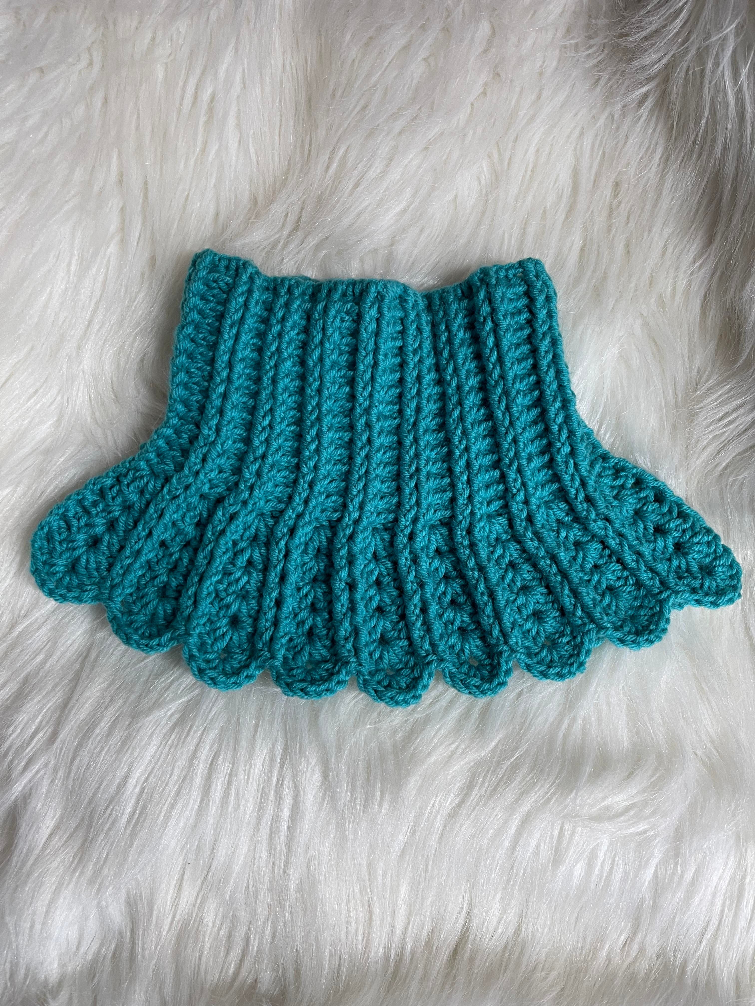 The Scallop Neck Warmer